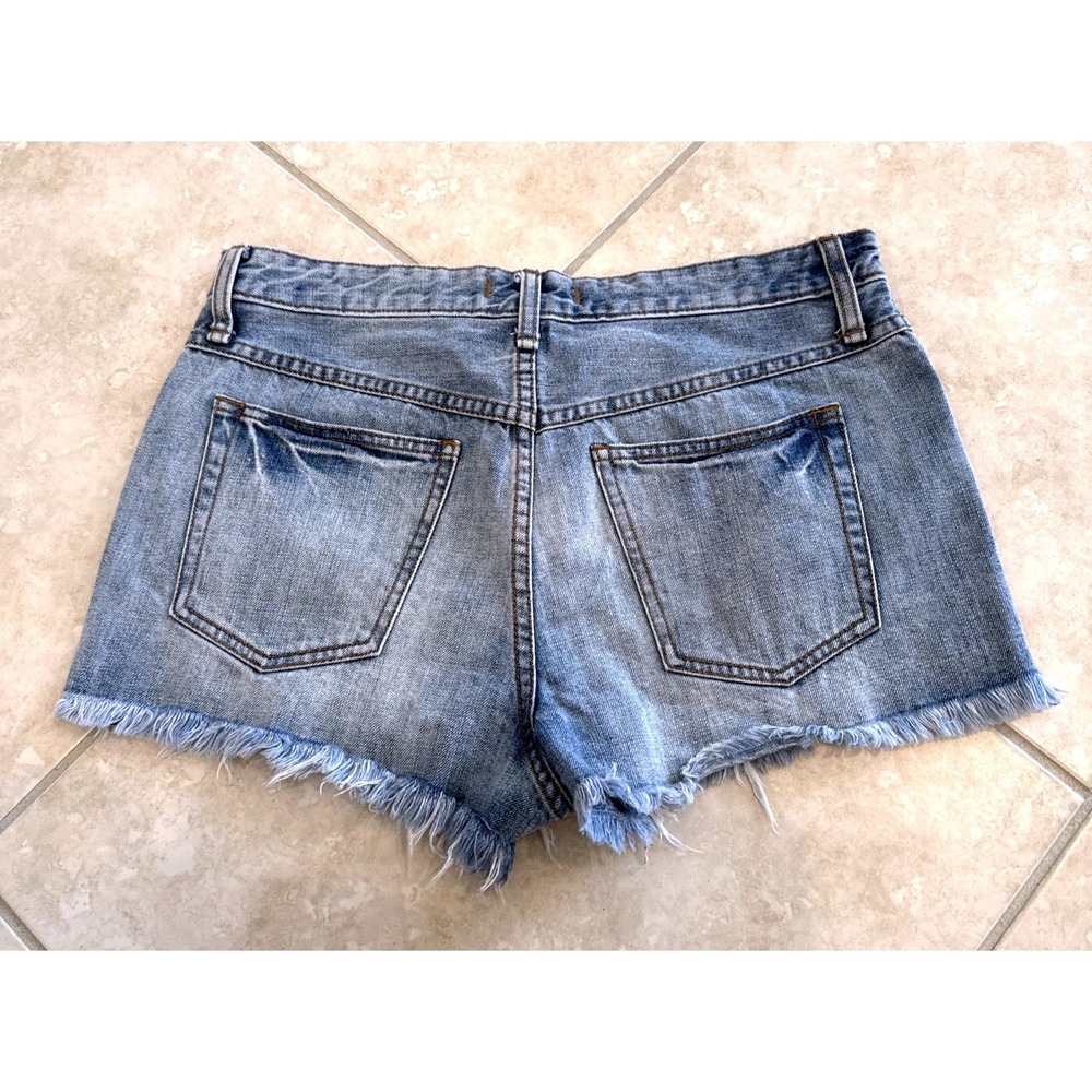 Free People Denim Cut Off Shorts Button Fly Frayed Hem Blue W29 61855-15515125